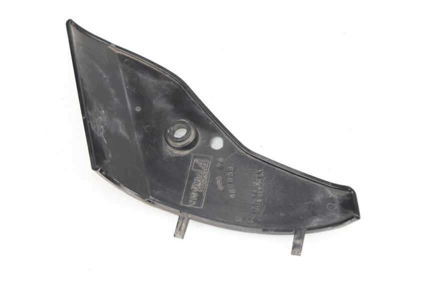 photo de LOWER FRONT FAIRING JUNCTION PIAGGIO VESPA LX 2T 50 (2005 - 2013)