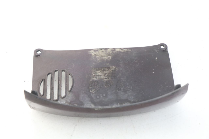 photo de LOWER FRONT FAIRING JUNCTION PIAGGIO X8 125 (2004 - 2007)