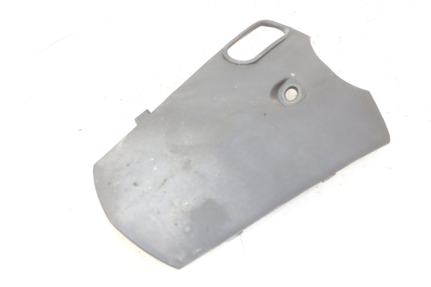 photo de LOWER FRONT FAIRING JUNCTION HONDA SCV LEAD 100 (2003 - 2007)