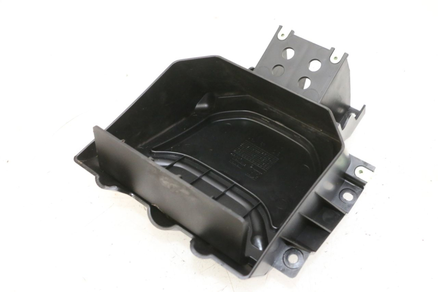 photo de FRONT MIDDLE PANEL PEUGEOT SPEEDFIGHT 4 4T EFI 50 (2021 - 2025) - Main view