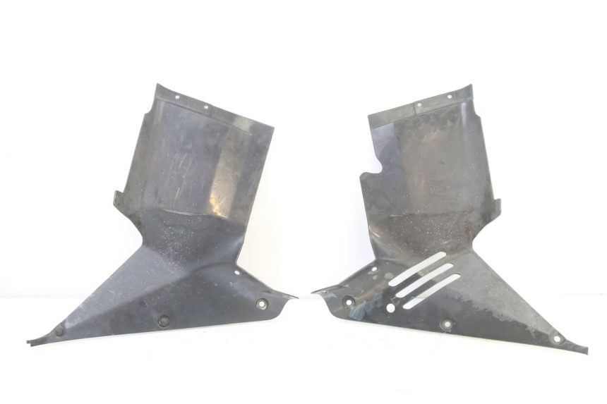 photo de FRONT MIDDLE PANEL HONDA ST PAN EUROPEAN 1300 (2002 - 2013)