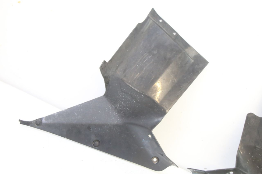 photo de FRONT MIDDLE PANEL HONDA ST PAN EUROPEAN 1300 (2002 - 2013)