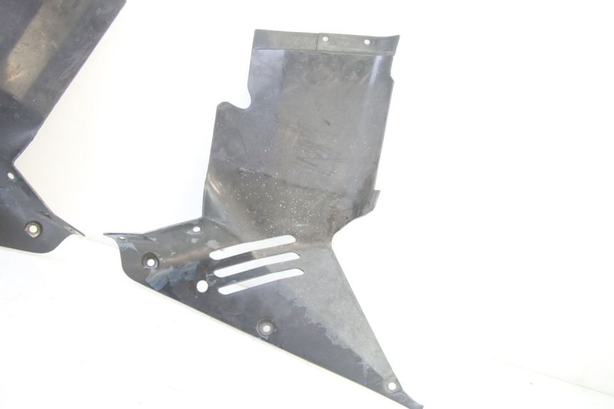 photo de FRONT MIDDLE PANEL HONDA ST PAN EUROPEAN 1300 (2002 - 2013)