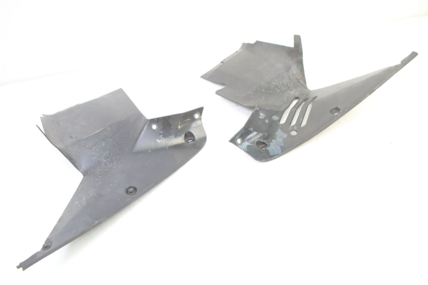 photo de FRONT MIDDLE PANEL HONDA ST PAN EUROPEAN 1300 (2002 - 2013)