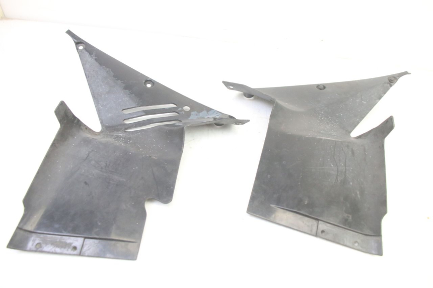 photo de FRONT MIDDLE PANEL HONDA ST PAN EUROPEAN 1300 (2002 - 2013)