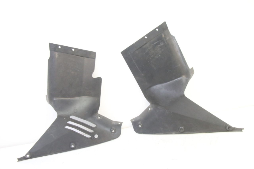 photo de FRONT MIDDLE PANEL HONDA ST PAN EUROPEAN 1300 (2002 - 2013)