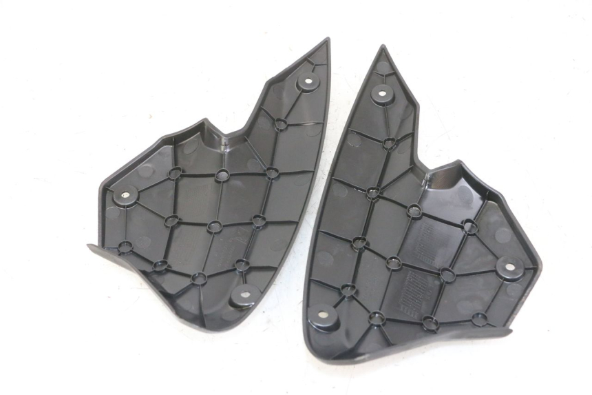 photo de FRONT MIDDLE PANEL PEUGEOT STREETZONE I 2T 50 (2018 - 2020)