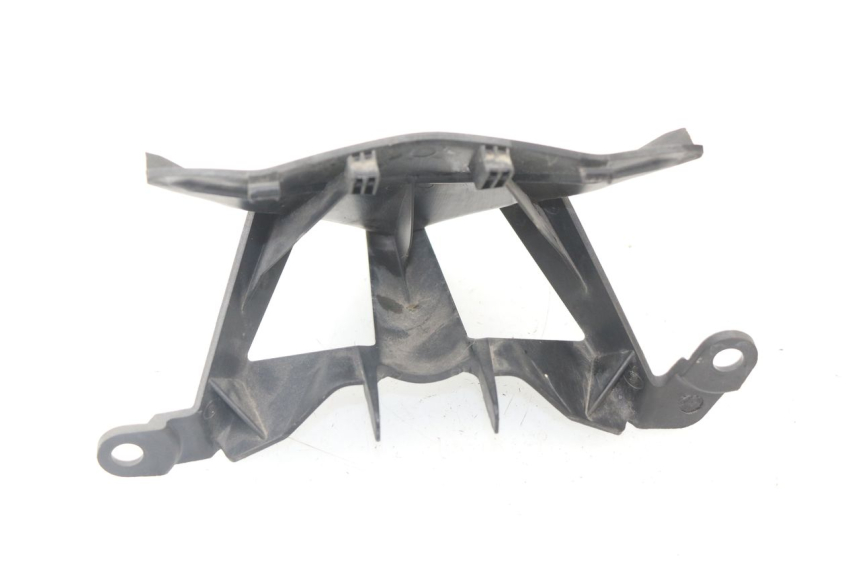 photo de FRONT MIDDLE PANEL  YAMAHA XMAX X-MAX ABS 125 (2014 - 2016) - Zoom on usage condition