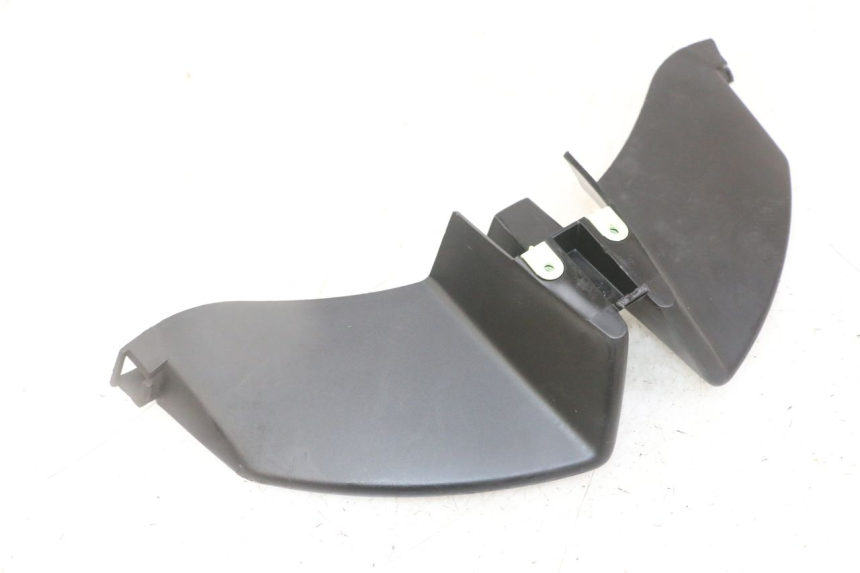 photo de FRONT MIDDLE PANEL PEUGEOT JET FORCE CARBU 50 (2003 - 2016)
