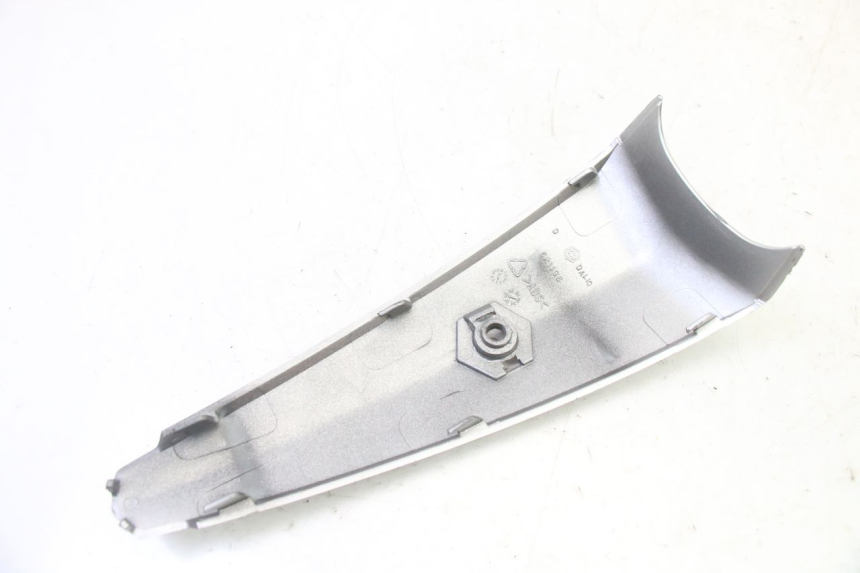 photo de FRONT MIDDLE PANEL PIAGGIO LIBERTY 4T 50 (2009 - 2015)