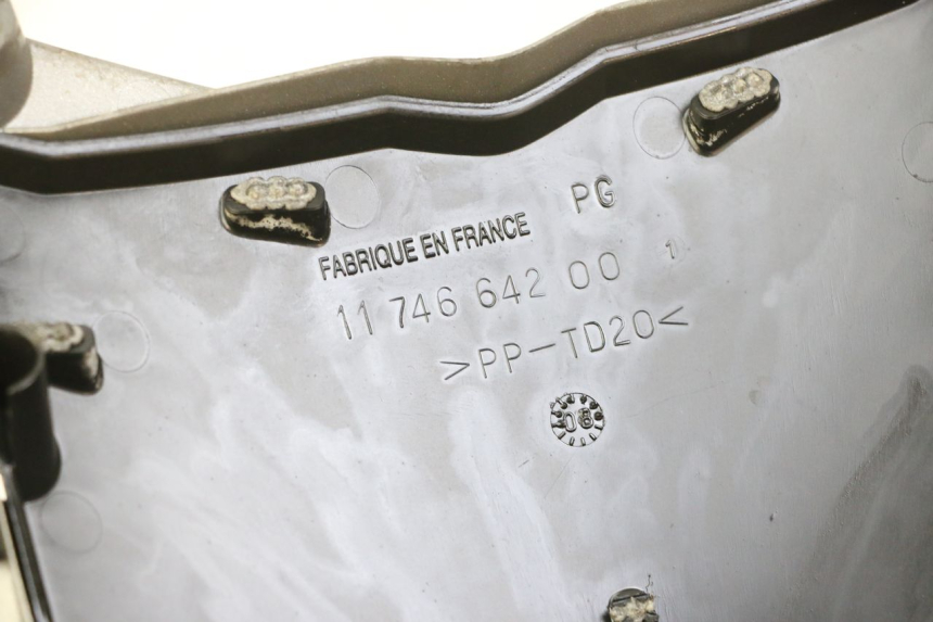 photo de FRONT MIDDLE PANEL PEUGEOT ELYSTAR 50 (2002 - 2014)
