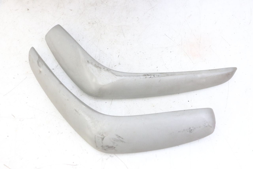 photo de FRONT FAIRING JUNCTION PIAGGIO FLY 2T 50 (2004 - 2017)
