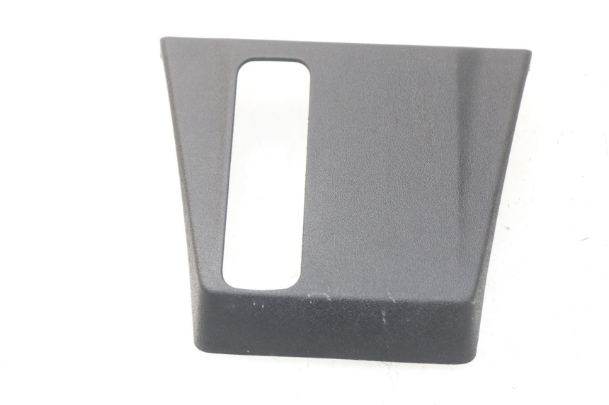 photo de FRONT MIDDLE PANEL PIAGGIO MP3 HPE 500 (2019 - 2022)