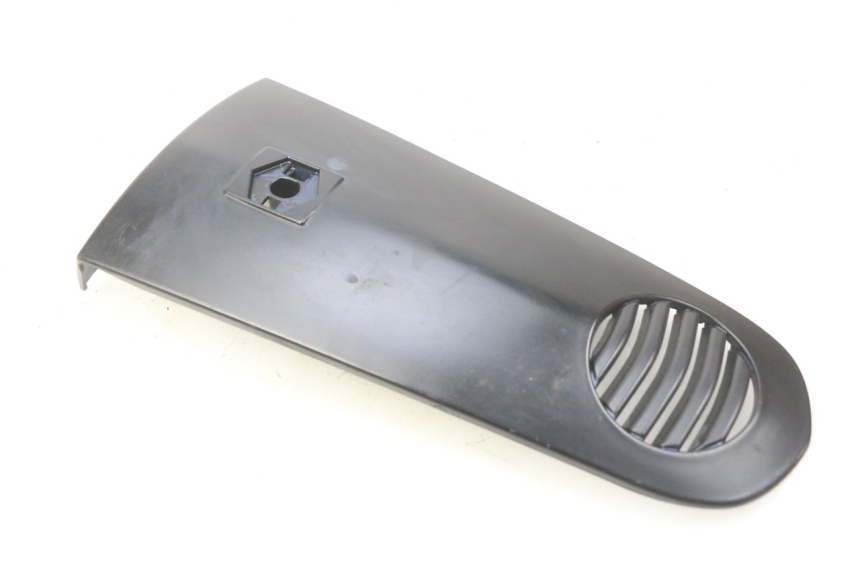 photo de FRONT MIDDLE PANEL PIAGGIO VESPA LX 125 (2005 - 2010)