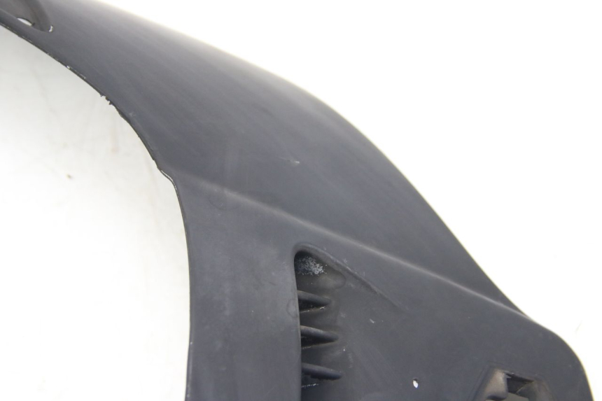 photo de FRONT FAIRING JUNCTION PIAGGIO X8 125 (2004 - 2007)