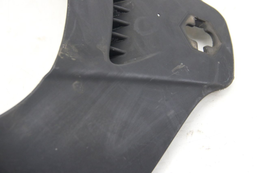 photo de FRONT FAIRING JUNCTION PIAGGIO X8 125 (2004 - 2007)