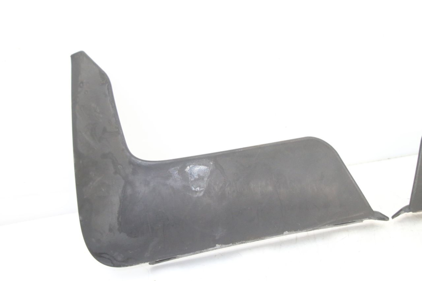photo de FRONT MIDDLE PANEL PEUGEOT SATELIS 125 (2013 - 2018)