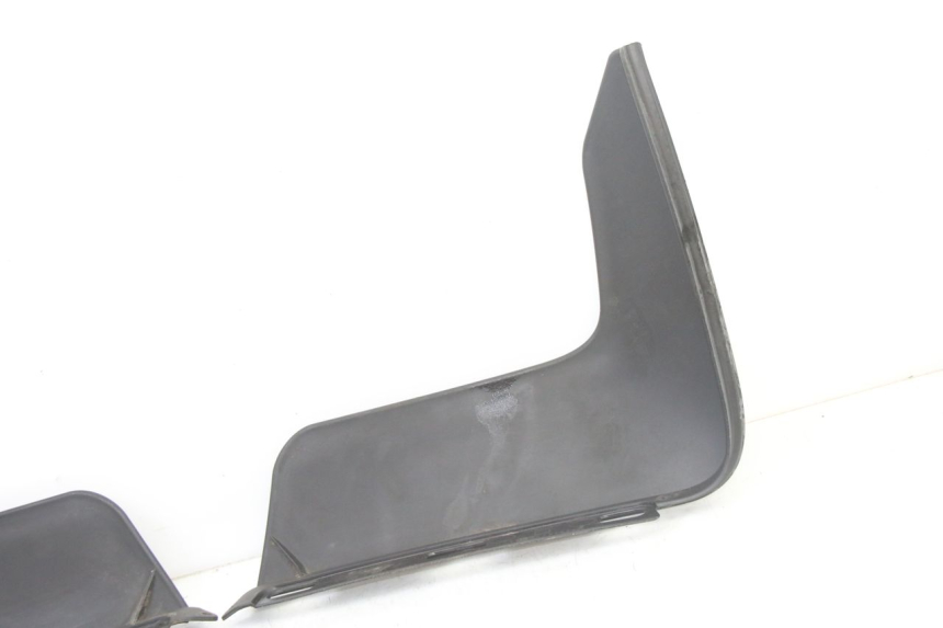 photo de FRONT MIDDLE PANEL PEUGEOT SATELIS 125 (2013 - 2018)