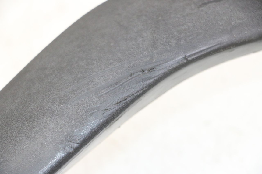 photo de FRONT MIDDLE PANEL  APRILIA SCARABEO GT TOURING 125 (1999 - 2005) - Zoom on usage condition