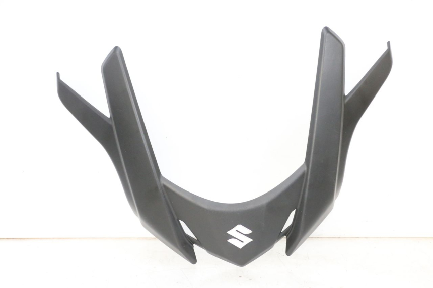 photo de FRONT FAIRING JOINING PIECE SUZUKI BURGMAN 650 (2013 - 2020)