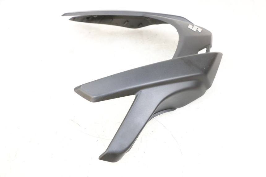 photo de FRONT FAIRING JOINING PIECE SUZUKI BURGMAN 650 (2013 - 2020)