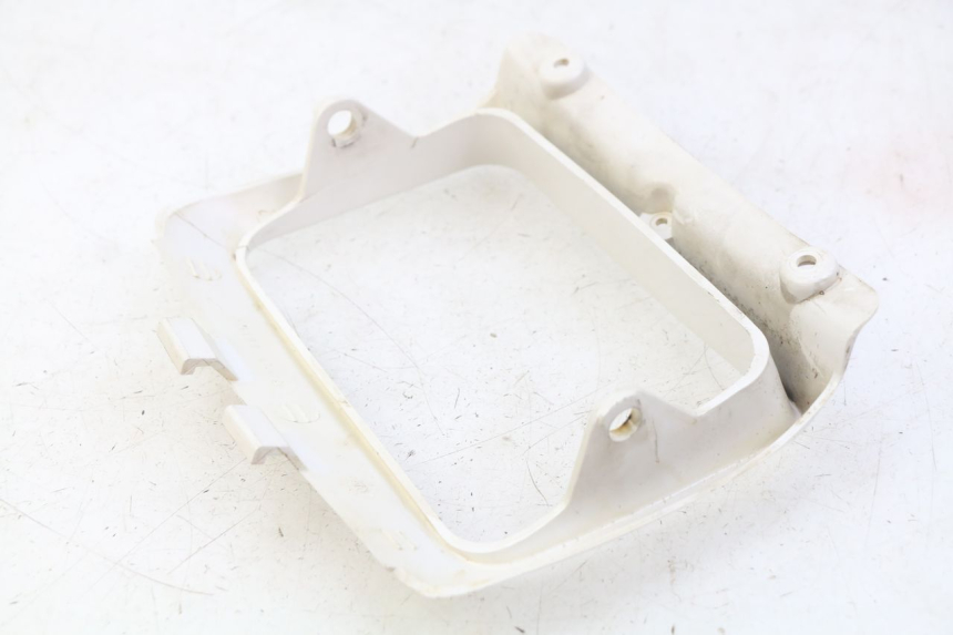 photo de UPPER FRONT FAIRING JUNCTION SUZUKI CP 80 (1985 - 1996)