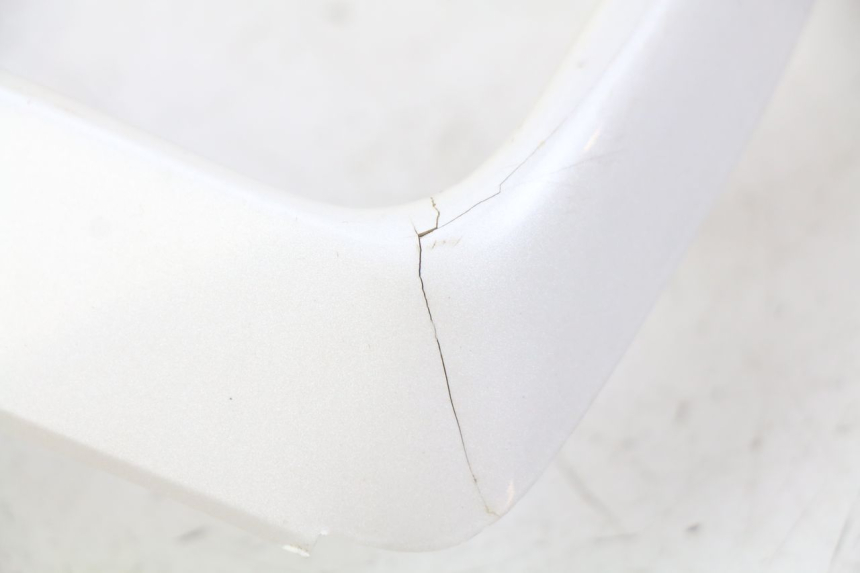 photo de UPPER FRONT FAIRING JUNCTION SUZUKI CP 80 (1985 - 1996)