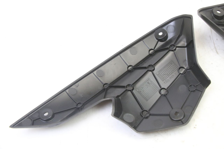 photo de FRONT MIDDLE PANEL  PEUGEOT KISBEE 4T 50 (2018 - 2022)