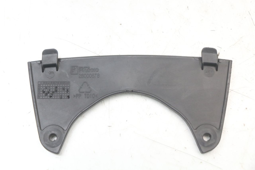 photo de FRONT MIDDLE PANEL PIAGGIO MP3 HPE 350 (2018 - 2020)