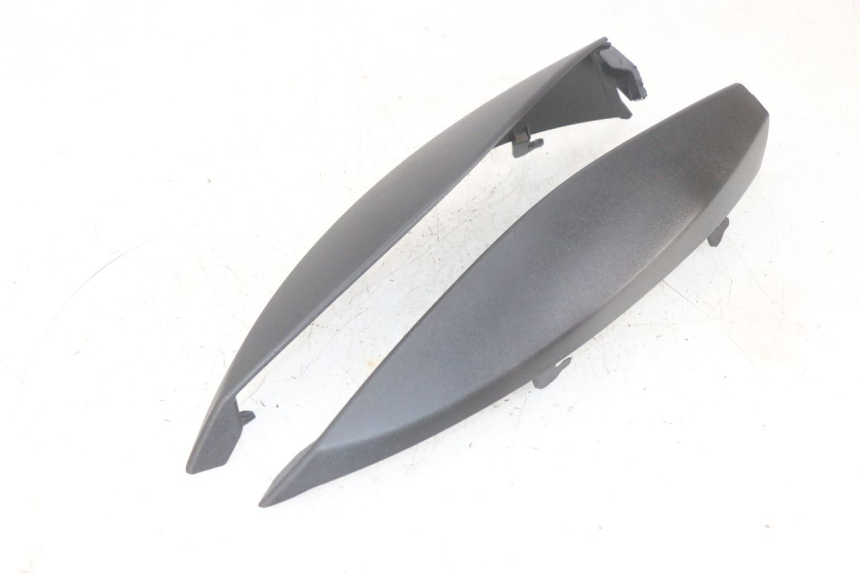 photo de FRONT MIDDLE PANEL  PIAGGIO MP3 HPE 300 (2019 - 2026) - Component detail