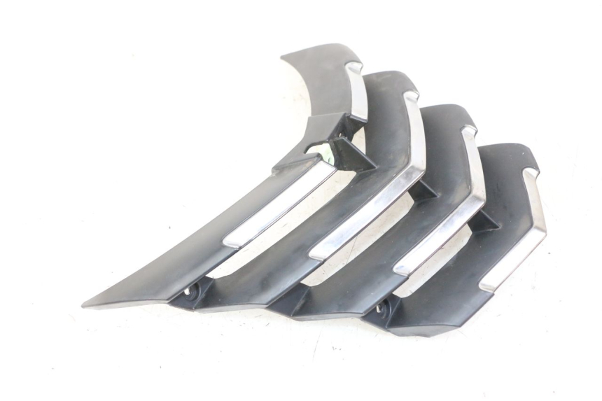 photo de UPPER FRONT FAIRING JUNCTION PEUGEOT CITYSTAR 50 (2013 - 2017)