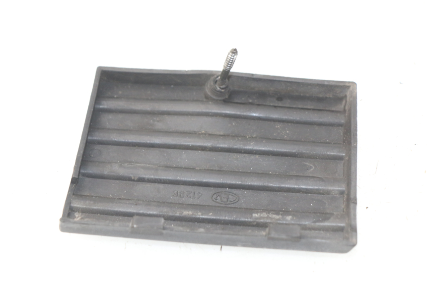 photo de FRONT MIDDLE PANEL  PEUGEOT SX 80 (1986 - 1995)