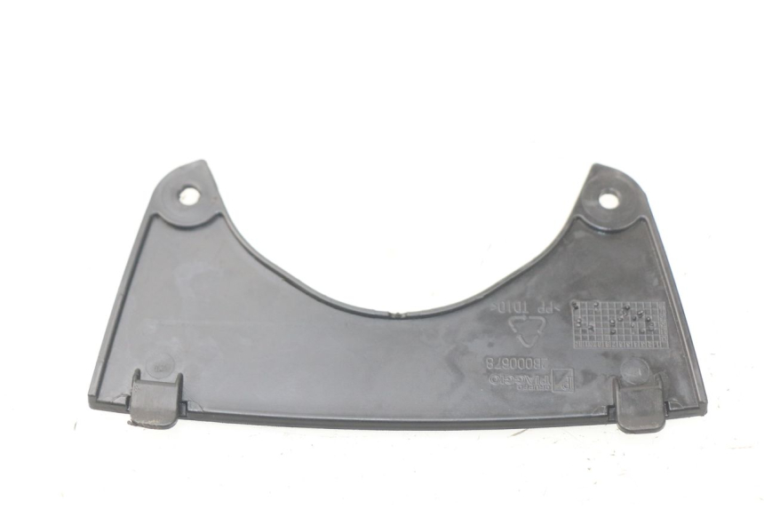photo de FRONT MIDDLE PANEL  PIAGGIO MP3 HPE 500 (2019 - 2022)