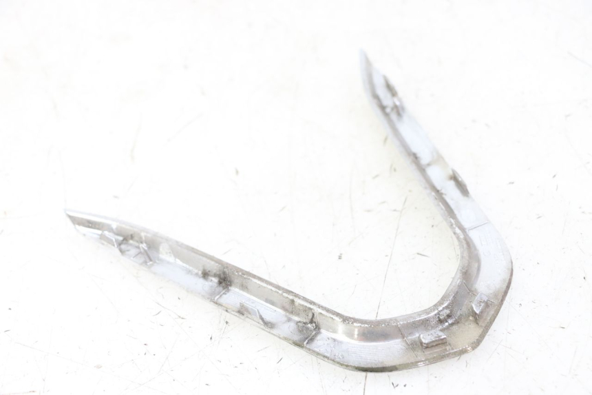 photo de FRONT MIDDLE PANEL  PEUGEOT SATELIS 125 (2013 - 2018)