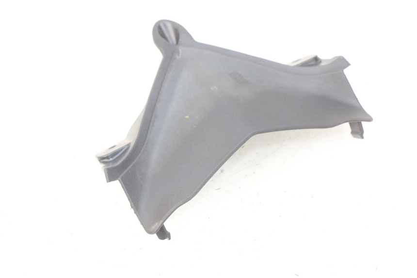 photo de UPPER FRONT FAIRING JUNCTION YAMAHA X-MAX XMAX 125 (2010 - 2014)