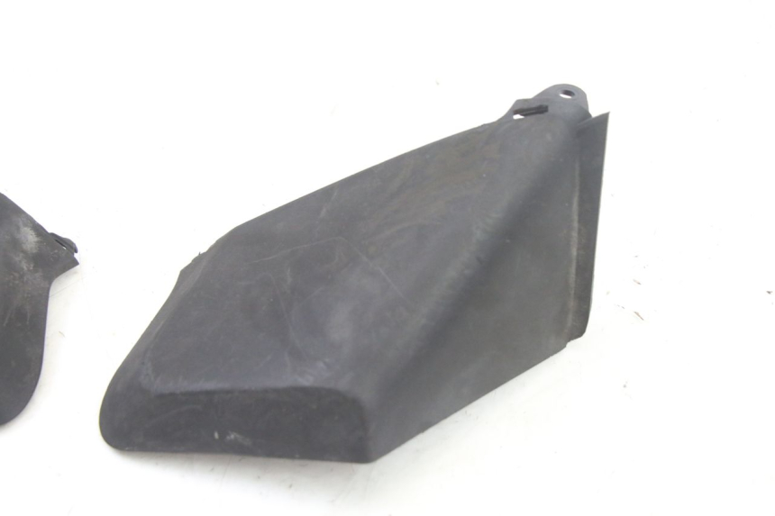 photo de UPPER FRONT FAIRING JUNCTION YAMAHA XMAX X-MAX 125 (2006 - 2009)