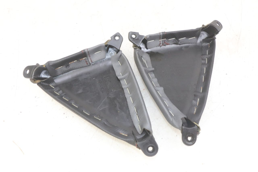 photo de UPPER FRONT FAIRING JUNCTION YAMAHA X-MAX XMAX 125 (2010 - 2014)