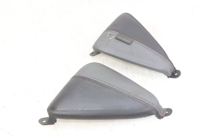 photo de UPPER FRONT FAIRING JUNCTION YAMAHA X-MAX XMAX 125 (2010 - 2014)