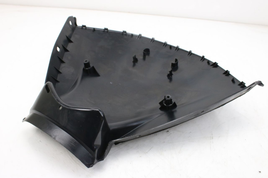 photo de FRONT FAIRING JUNCTION SUZUKI AN BURGMAN 400 (2006 - 2010)