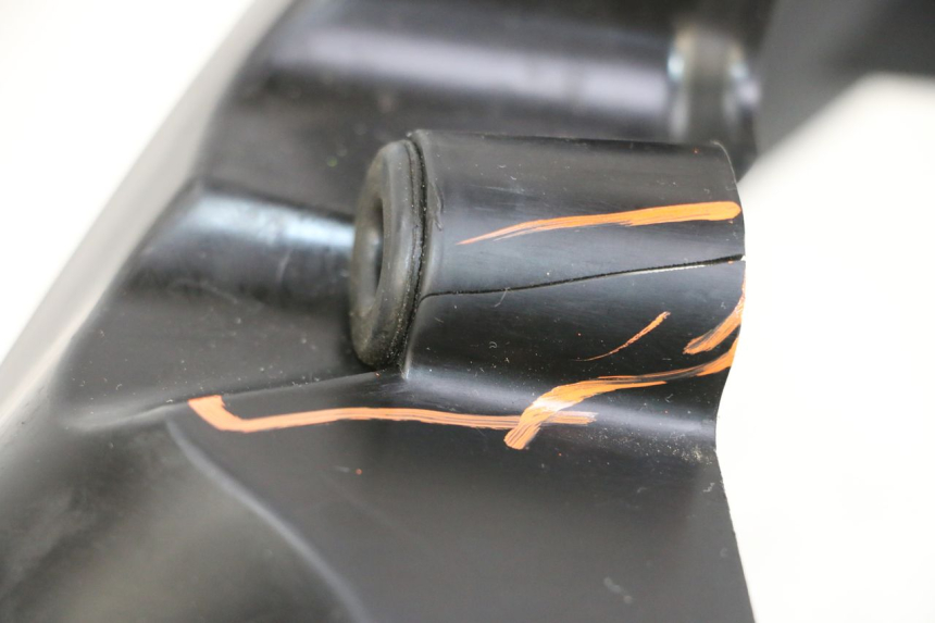 photo de FRONT MIDDLE PANEL YAMAHA XMAX X-MAX 125 (2021 - 2025)