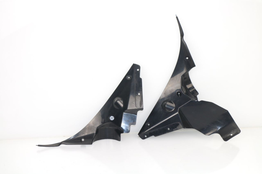 photo de FRONT FAIRING JUNCTION YAMAHA FJR ABS 1300 (2006 - 2012)