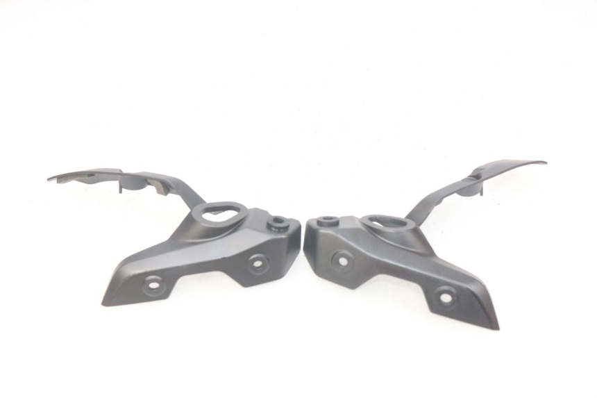 photo de FRONT MIDDLE PANEL YAMAHA MT-07 MT07 ABS 700 (2014 - 2017)