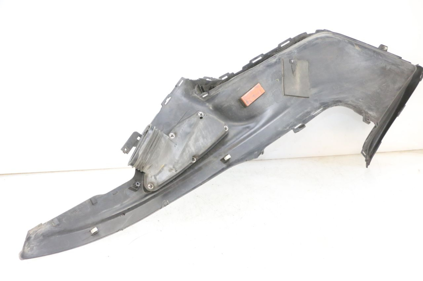 photo de RIGHT MIDDLE FLOOR PANEL SUZUKI BURGMAN 650 (2013 - 2020)