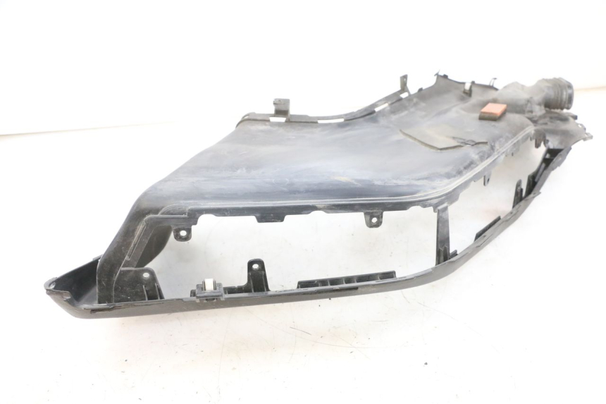 photo de RIGHT MIDDLE FLOOR PANEL SUZUKI BURGMAN 650 (2013 - 2020)