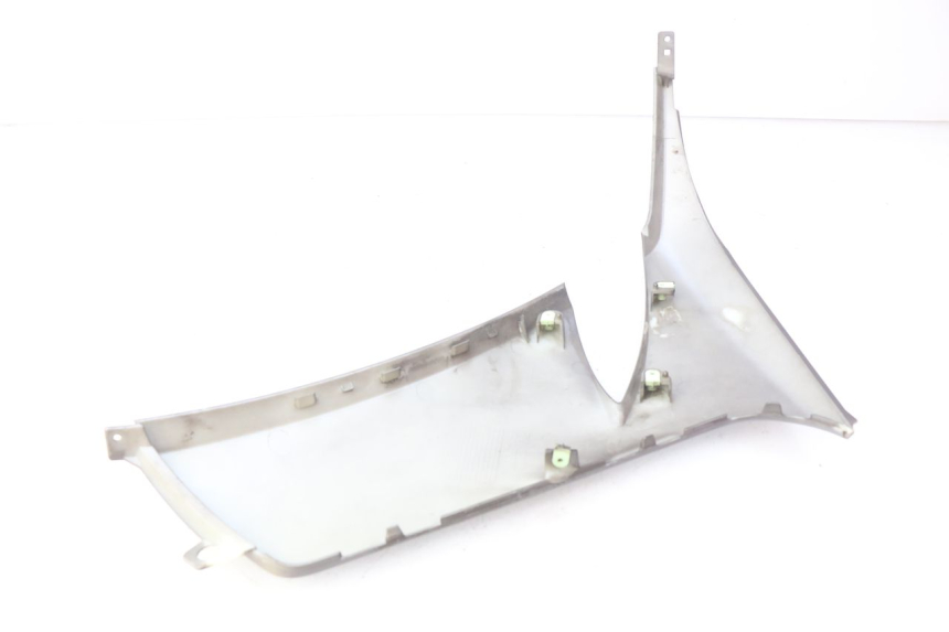 photo de RIGHT FOOTREST BRACKET PEUGEOT CITYSTAR 50 (2013 - 2017)