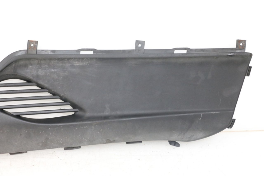 photo de RIGHT MIDDLE FLOOR PANEL KYMCO DINK STREET 125 (2009 - 2014)