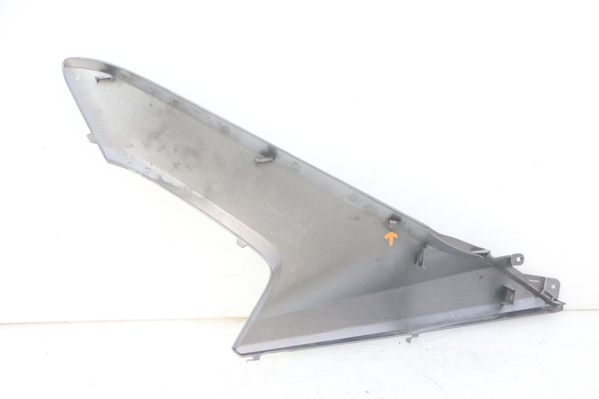 photo de RIGHT FOOTPEG JUNCTION HONDA FORZA ABS 300 (2013 - 2019)