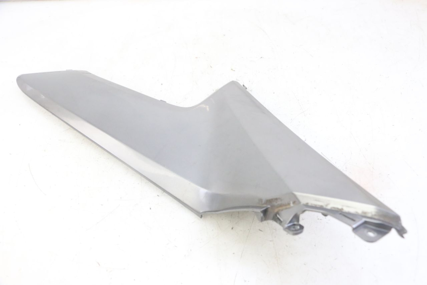 photo de RIGHT FOOTPEG JUNCTION HONDA FORZA ABS 300 (2013 - 2019)