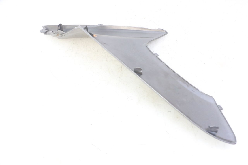 photo de RIGHT FOOTPEG JUNCTION HONDA FORZA ABS 300 (2013 - 2019)