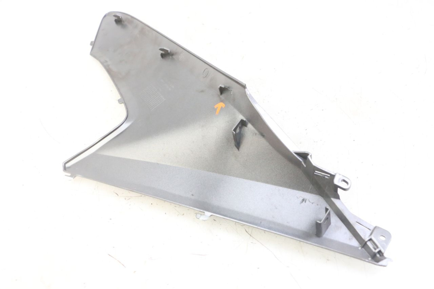 photo de RIGHT FOOTPEG JUNCTION HONDA FORZA ABS 300 (2013 - 2019)